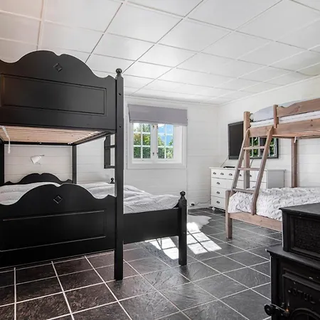 Okslevegen 2 Holiday home